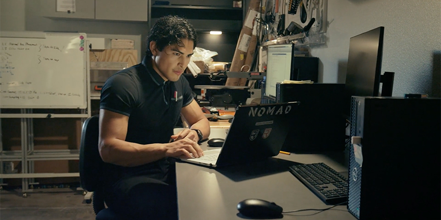 Manuel Serrano working in mechanical engineering lab